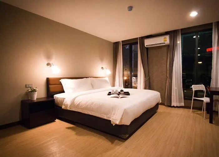 C U Hotel 3*