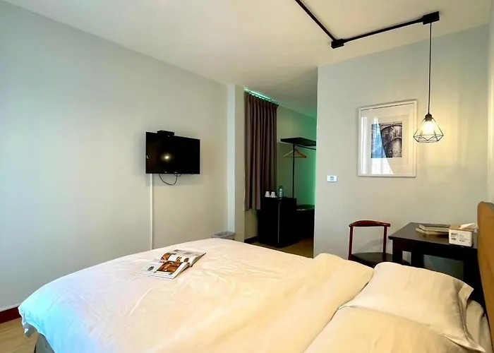 C U Hotel