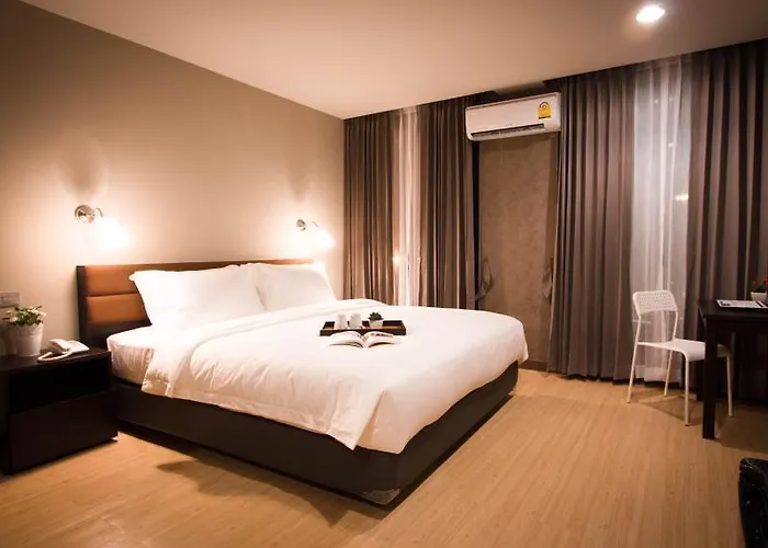 Hotel C U 3*